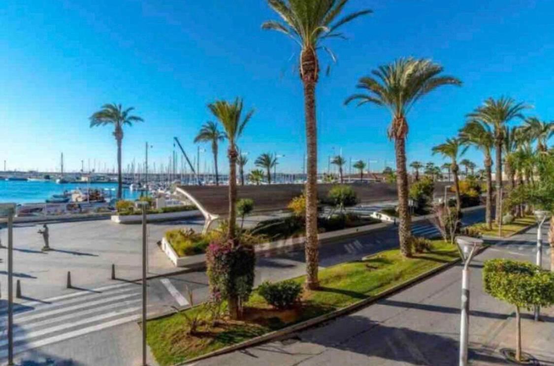 Precioso Con Vistas Al Mar